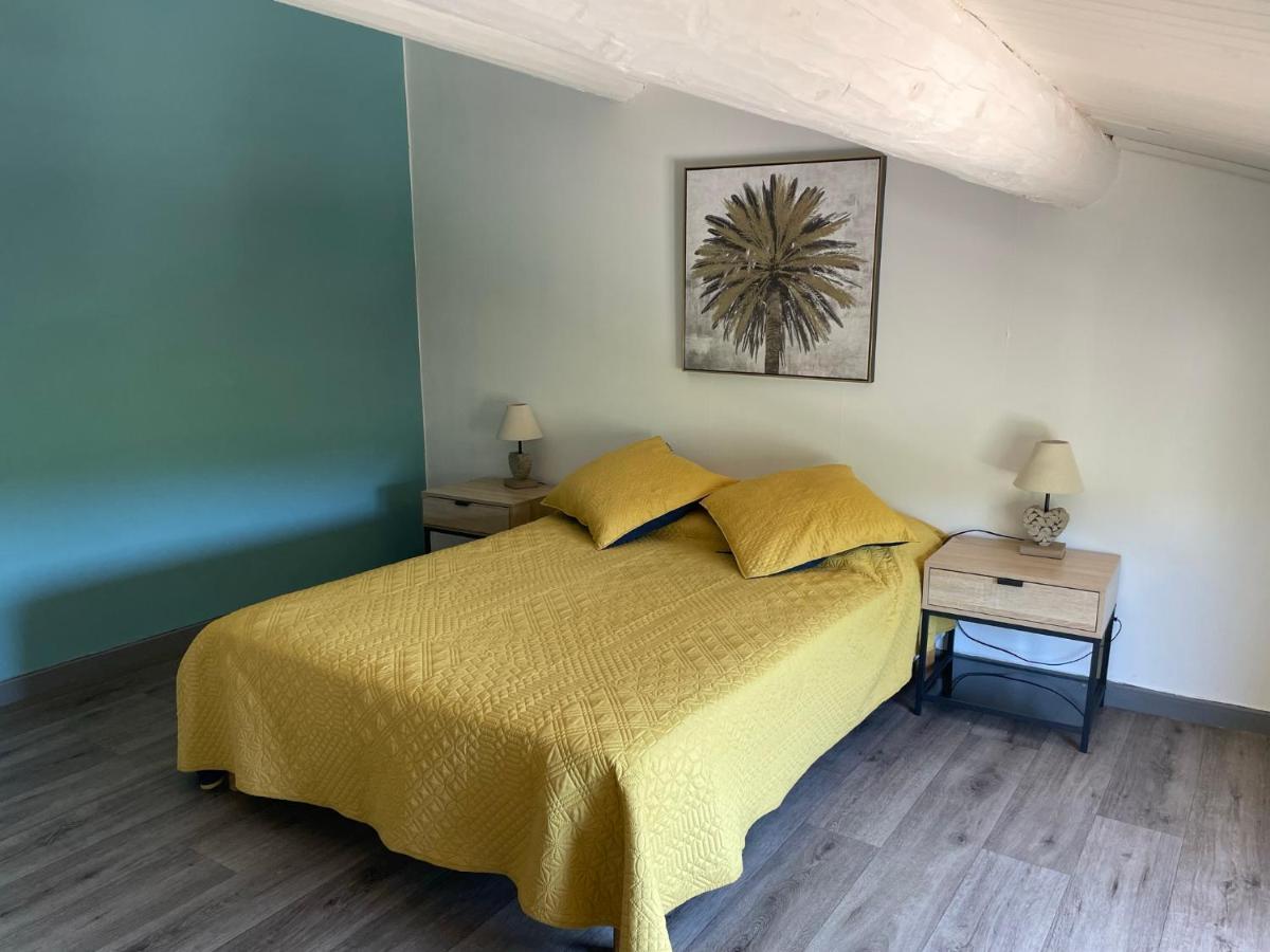 Domaine De Prefaissal Bed & Breakfast 2*